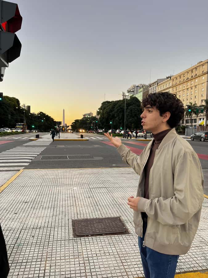 100% History and architecture of Buenos Aires - Reading Buenos Aires along Avenida de Mayo