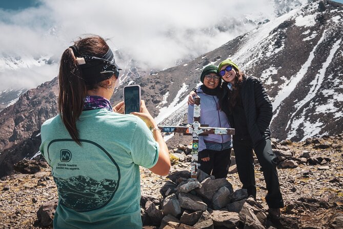 Andes Hiking Experience Full Day - What the guide adds to the experience