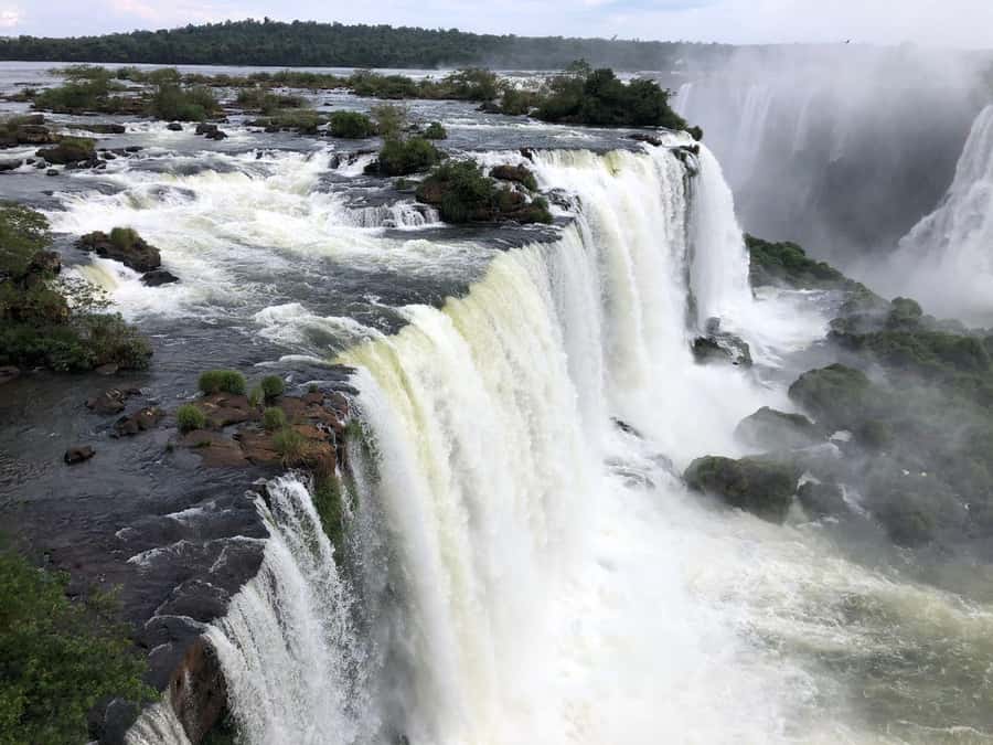Argentinian Falls Tour + Optional Boat Ride (Private) - Walking the Argentine park trails