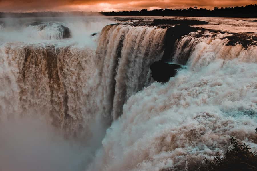 Argentinian Falls Tour + Optional Boat Ride (Private) - Devil’s Throat, the day’s essential stop