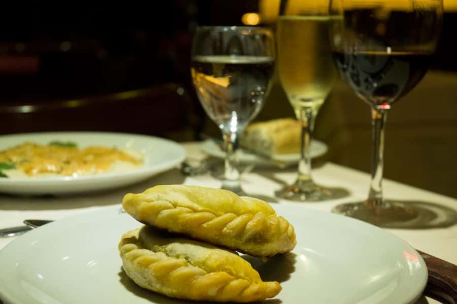 BA: Tango Show and Optional Dinner at Esquina Homero Manzi - Pickup, seating, and getting the evening right