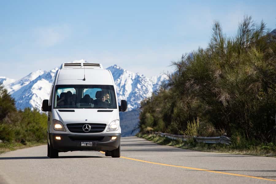 Bariloche: Full-Day El Bolsón and Puelo Lake Tour - How the timing affects your day