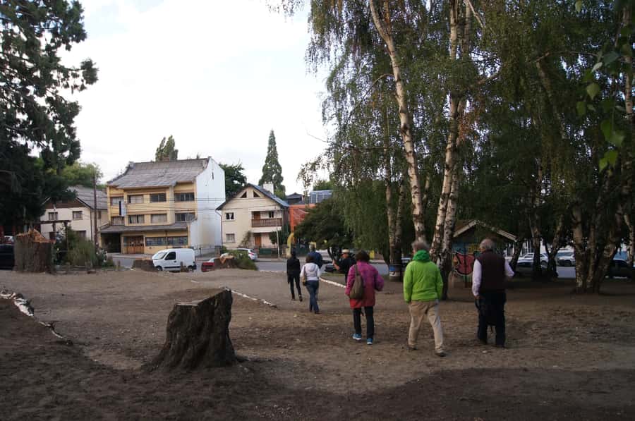 Bariloche: German Immigration and History Walking Tour - What the guide adds to the 90 minutes