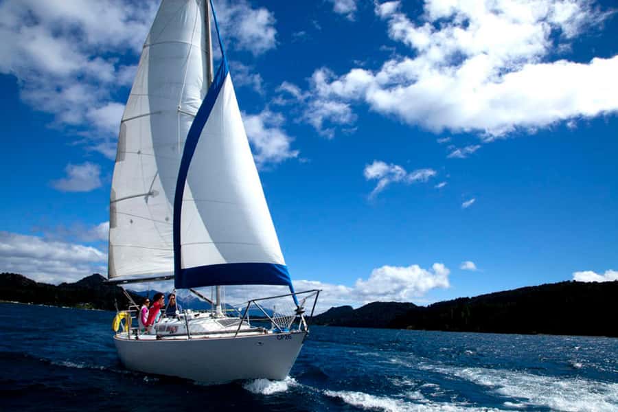 Bariloche: Sailing tour on Nahuel Huapi Lake - Setting out from Puerto Petunia