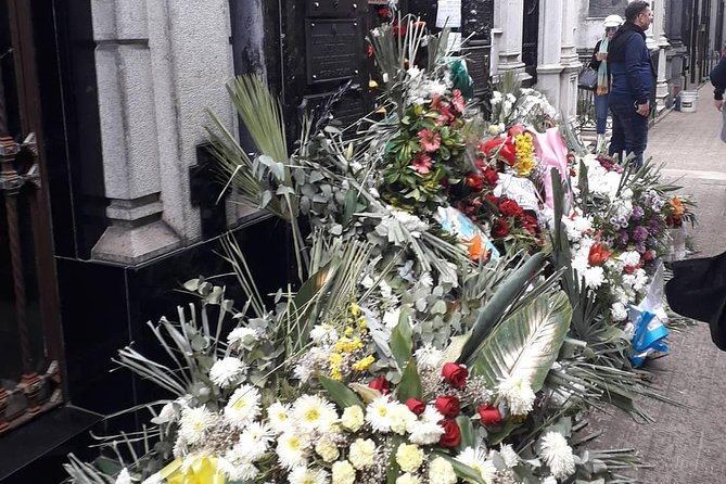 Best of Buenos Aires Private Walking Tour - Inside Recoleta Cemetery for about an hour