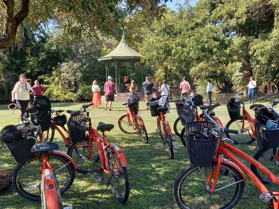 Bike Tour: Buenos Aires to the North - Plaza General San Martín and Retiro’s grand scale