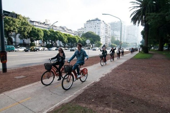 Buenos Aires Bike Tour: North Districts, Recoleta and Palermo - Puerto Madero: old docks, new Buenos Aires
