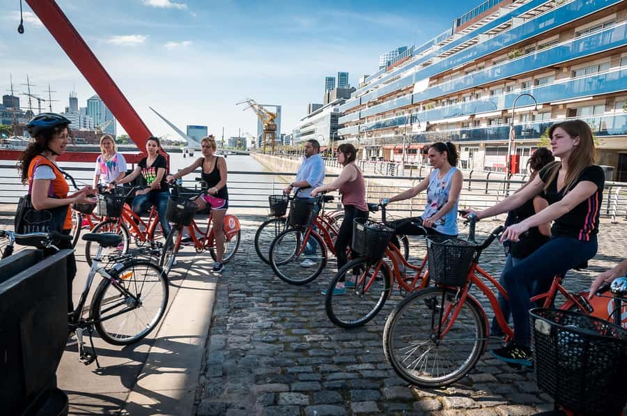 Buenos Aires Bike Tour: South or North Circuit - Meeting in San Telmo and getting set up