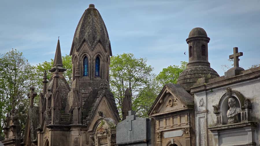 Buenos Aires: Chacarita, The Largest Cemetery In Argentina - The chapel and Panteón VI