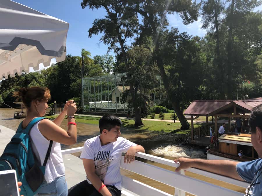 Buenos Aires: Classic Private Delta Tigre Boat Tour - Should you book the Classic Private Delta Tigre Boat Tour?