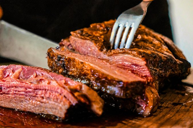 Buenos Aires Food Tour: Local Dishes, Steak, Empanada & More - Plaza Serrano, Thames Street, and the savory middle
