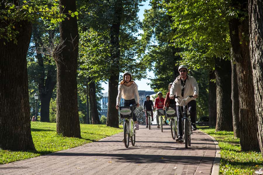 Buenos Aires: Full Day Bike Tour with Lunch - Why a bike is useful in sprawling Buenos Aires