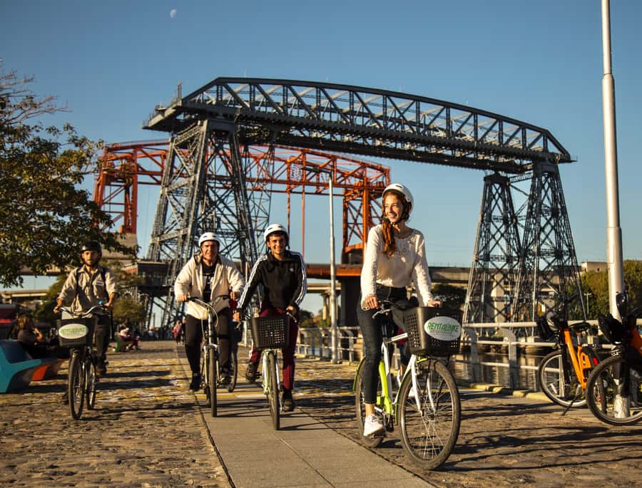 Buenos Aires: Full Day Bike Tour with Lunch - Plaza de Mayo puts history in one frame