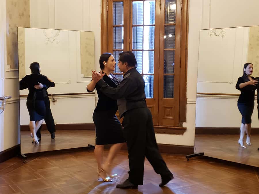 Buenos Aires: Group tango class with mate and snacks - Mate, sweets, and the Spanish-style patio