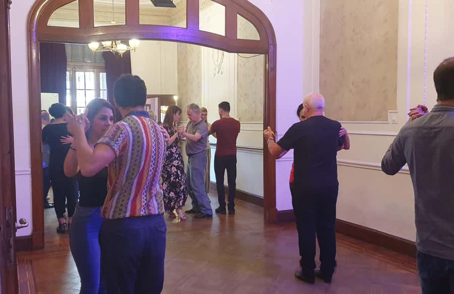 Buenos Aires: Group tango class with mate and snacks - What $25 buys you