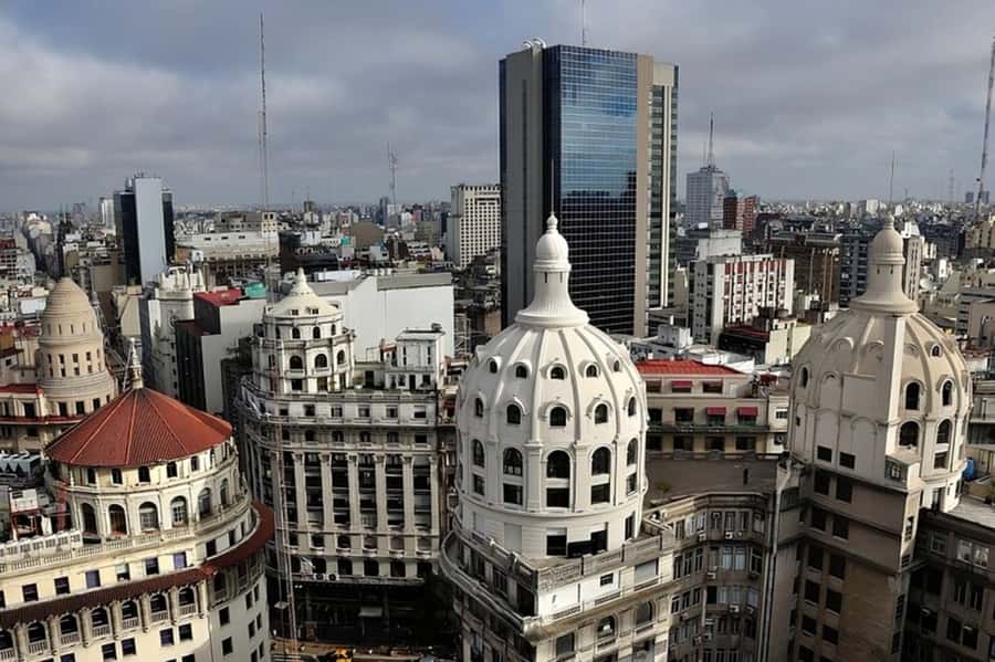 Buenos Aires : Highlights Walking Tour With A Guide - Recoleta Cemetery and Evita’s grave