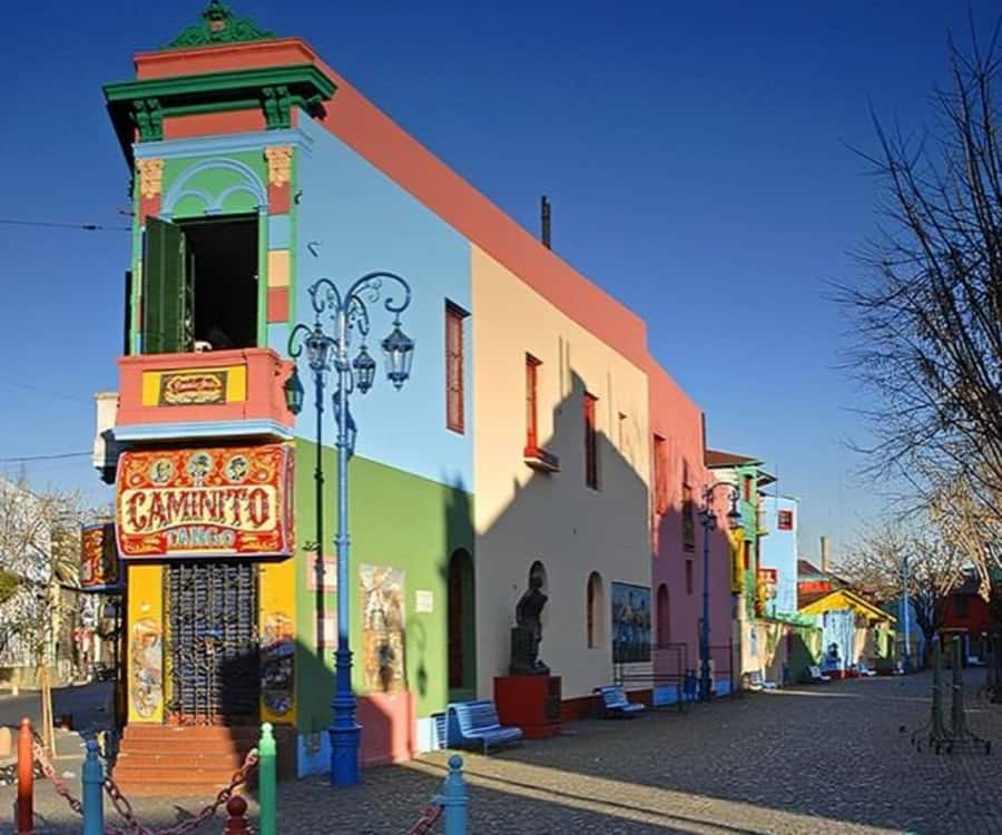 Buenos Aires : Highlights Walking Tour With A Guide - A guide who adjusts instead of rushing