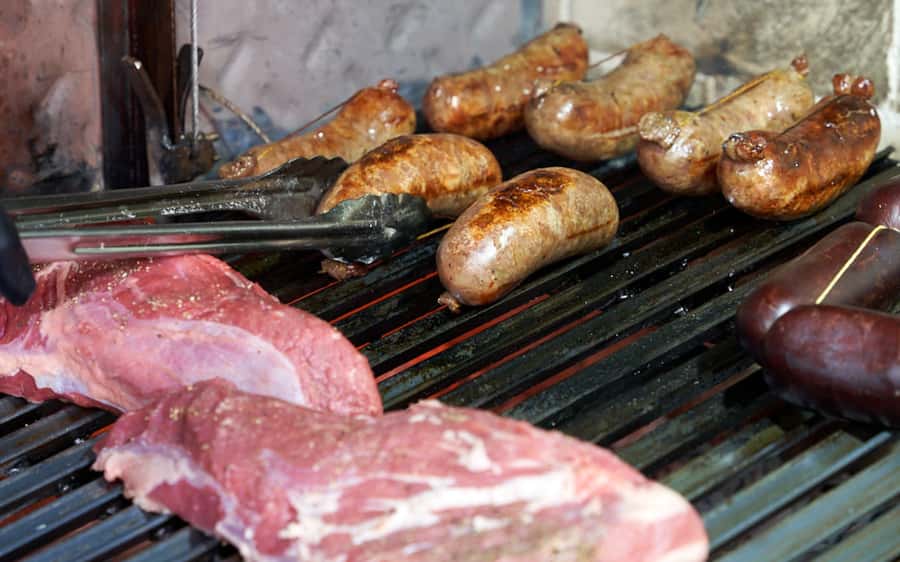 Buenos Aires: Join a Local Family for an Argentine Barbecue - The eight-course parade from empanada to rib eye