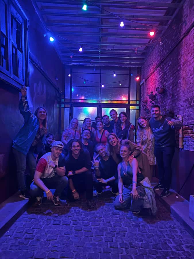 Buenos Aires Nightlife: Party Like a Local - The social side: locals, international visitors, and group size