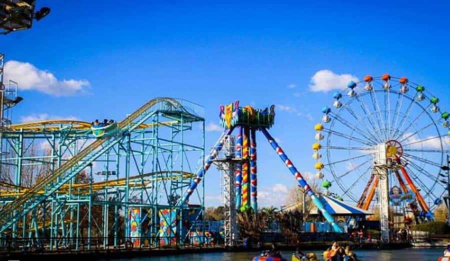 Buenos Aires: Parque de la costa Only Tickets Full passport. - Themed attractions and indoor-style fun
