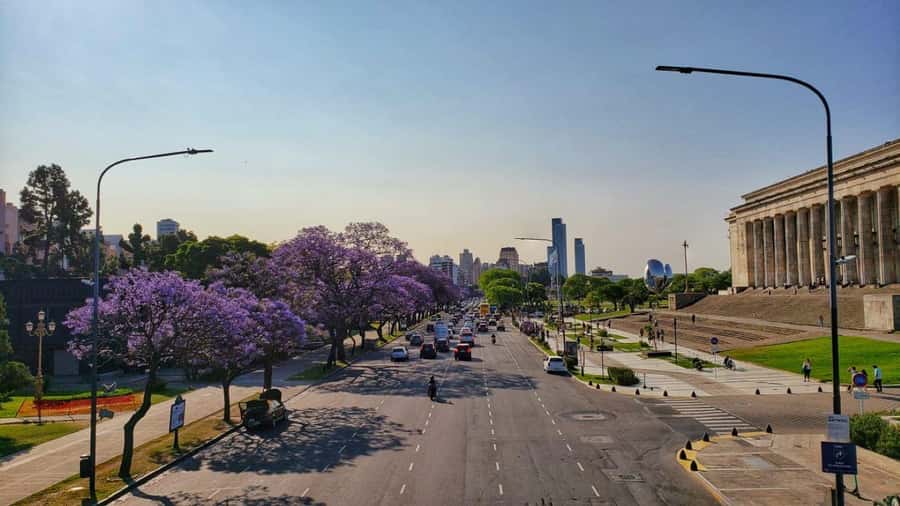 Buenos Aires Premium city tour with street food - Floralis Genérica and a final landmark