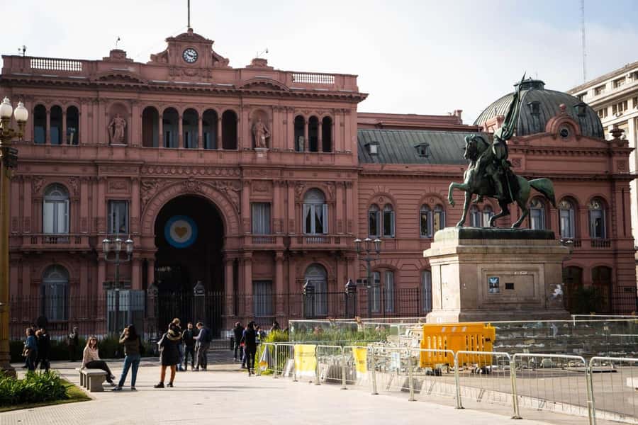 Buenos Aires Private City Tour with a local guide - Mafalda and Avenida de Mayo: a quick look at Argentine culture
