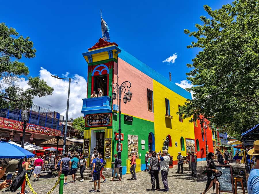 Buenos Aires Private City Tour with a local guide - The guide and vehicle make the difference