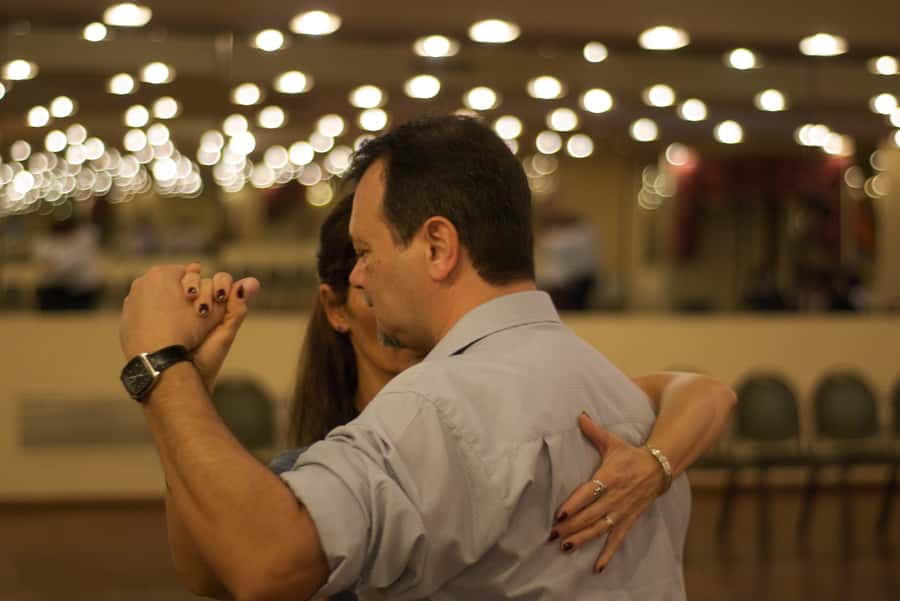 Buenos Aires: Private Tango Lesson - Building the basic step and the ocho