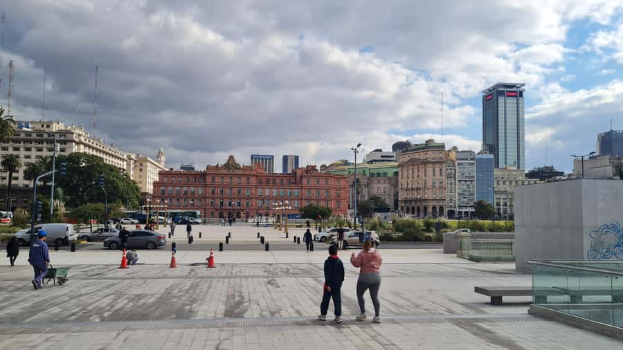 Buenos Aires: Puerto Madero Tour For Small Groups - Lola Moras Fountain And A Small Art Museum