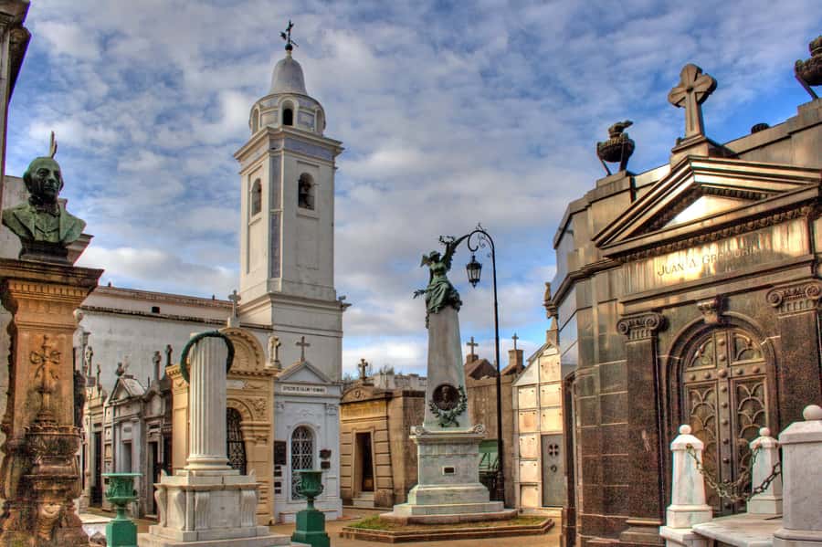 Buenos Aires: Recoleta Neighborhood Walking Tour - Why Recoleta deserves a guided walk