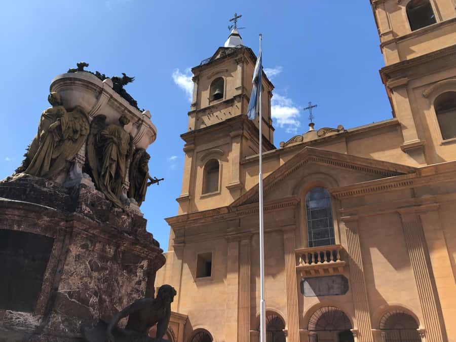 Buenos Aires: San Telmo and Market Guided Walking Tour - Key points at a glance