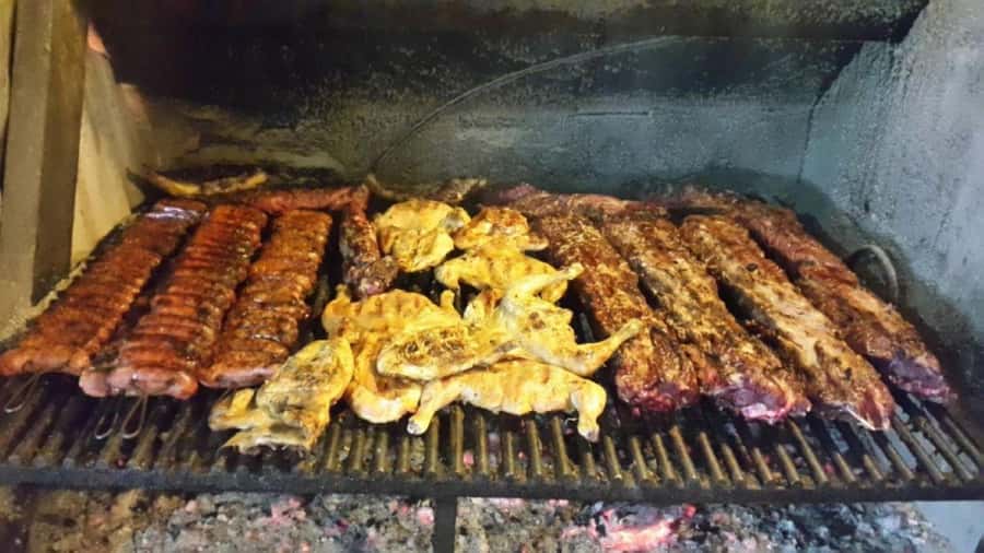 Buenos Aires: Santa Susana Ranch Day Tour, BBQ & Shows - Museum, chapel, and the Kelly family story