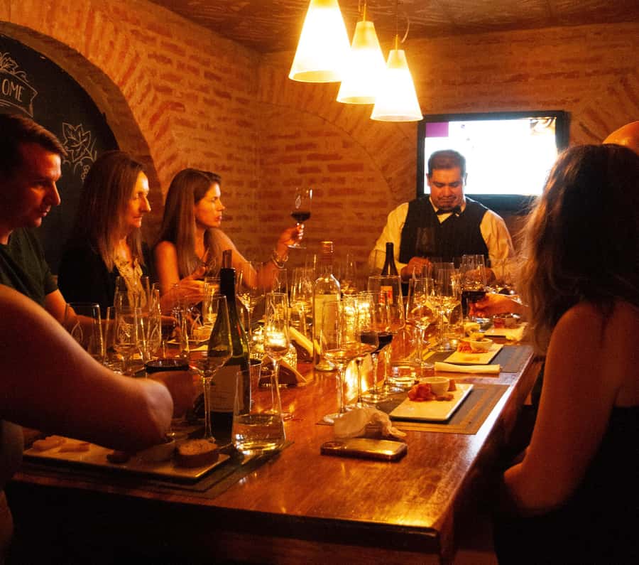 Buenos Aires: Small-Group Wine Tasting - What the sommelier adds to the evening