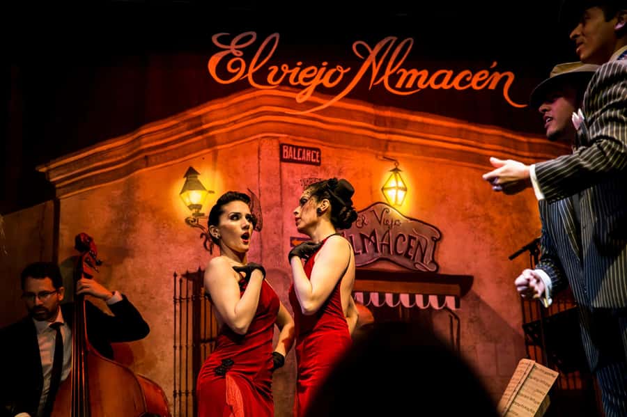 Buenos Aires: Tango - El Viejo Almacén! The first and most traditional show - Arriving in San Telmo for the evening