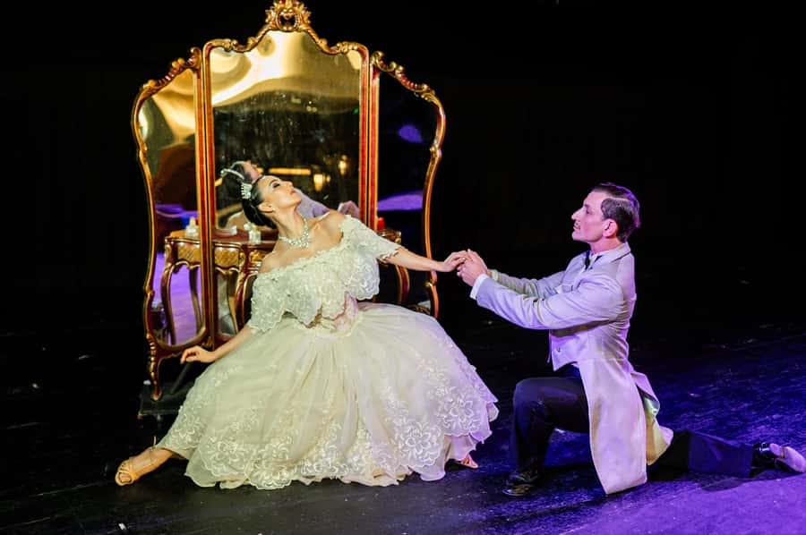 Buenos Aires: Tango Show at Tango Porteño & Optional Dinner - Seats, drinks, and the small practical details