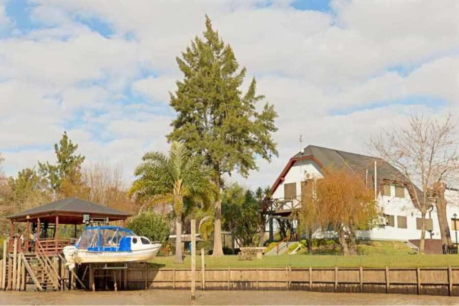 Buenos Aires: Tigre Delta Premium Boat Tour - The Río de la Plata changes the scale of the trip