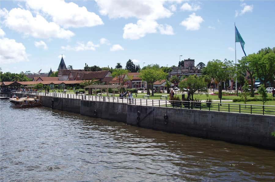 Buenos Aires: Tigre Premium with Boat Ride - From Cecilia Grierson 400 to the open Río de la Plata
