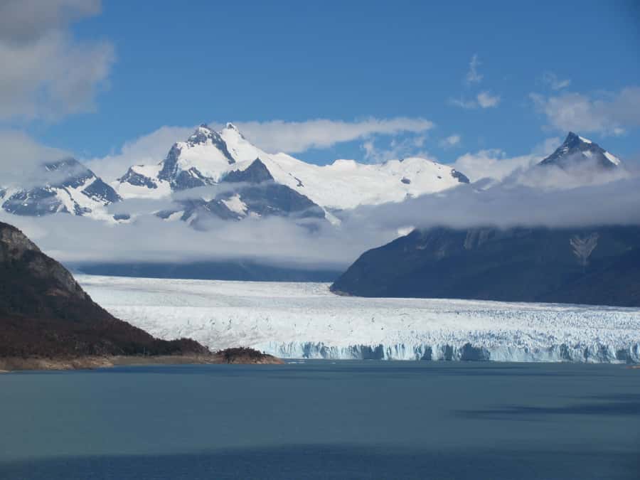 Calafate: Perito Moreno Glacier Guided Full-Day Tour - Wildlife and weather can shape the day