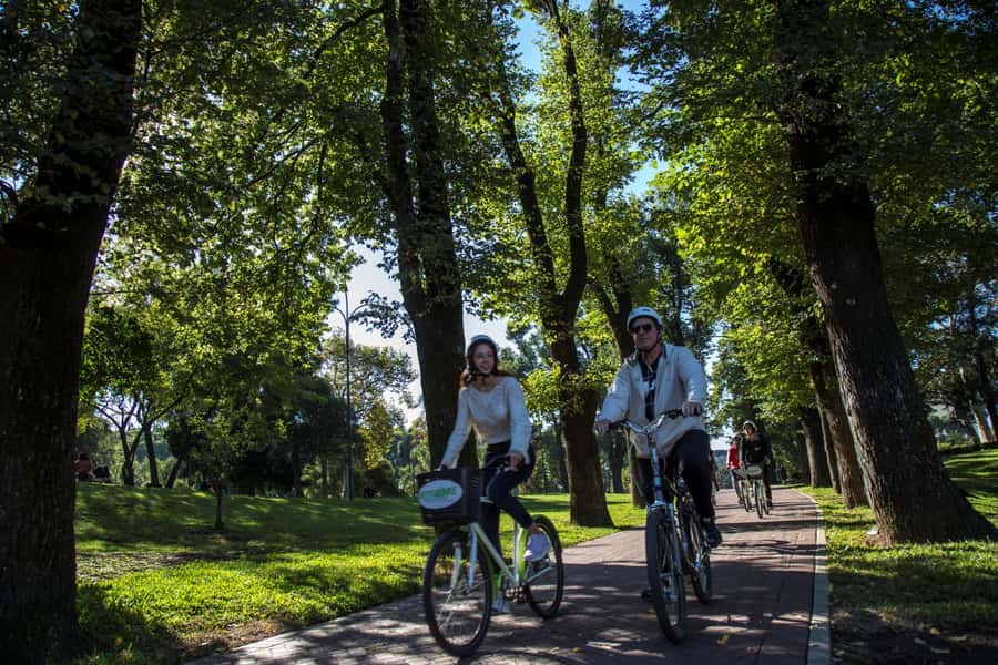 City Bike Tour in Palermo and Recoleta - Recoleta Cemetery and the city’s famous names