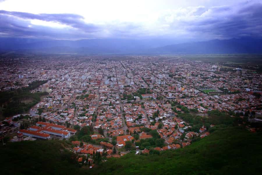 City Tour Salta and San Lorenzo - The Güemes and 20 de Febrero monuments