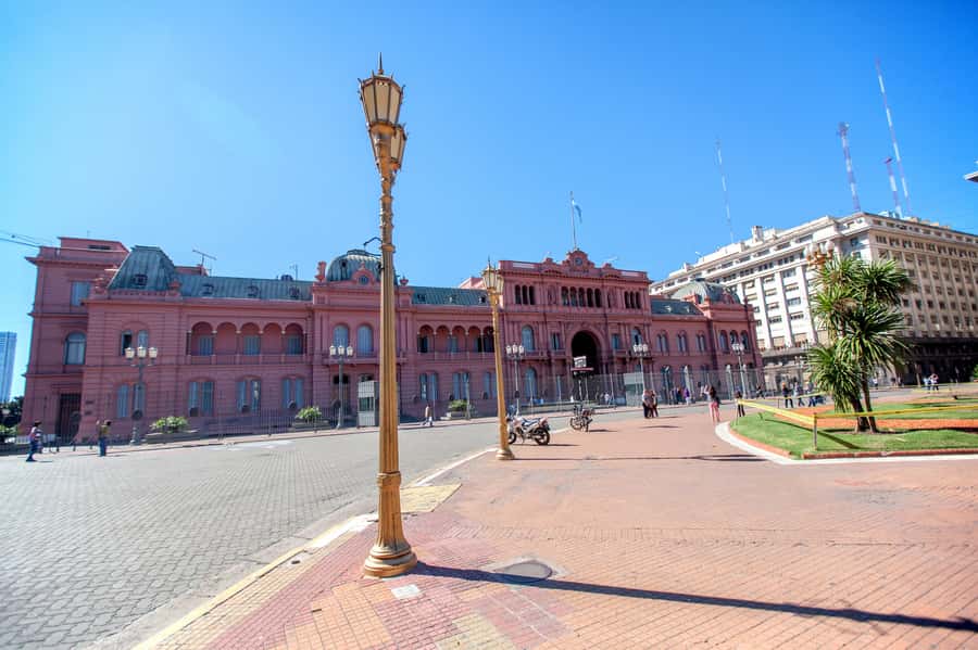 Classic City Tour of Buenos Aires: Neighborhoods and Emblems - Montserrat and Plaza de Mayo: the historic heart