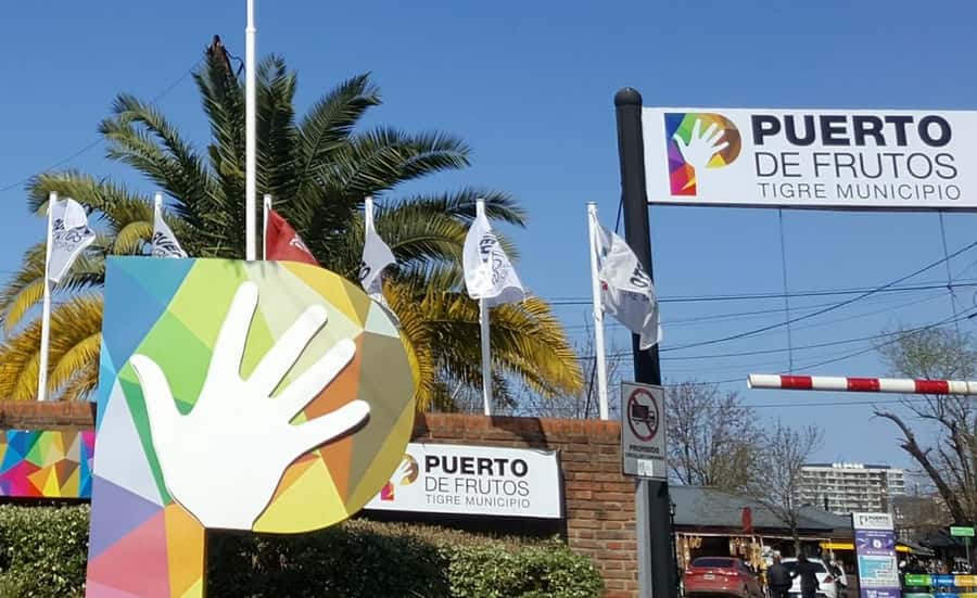 Classic Tour and Sailing in Tigre and Delta - Paseo Victorica, the MAT area, and Tigre’s riverside center