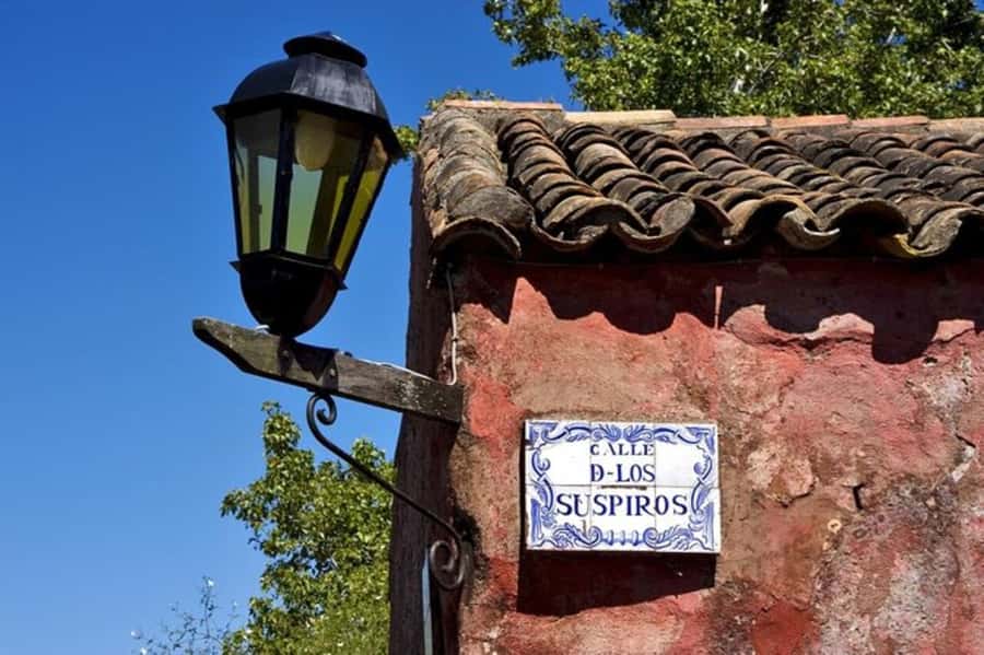 Colonia del Sacramento: Small-Group Day Trip - How the two-hour guided walk works