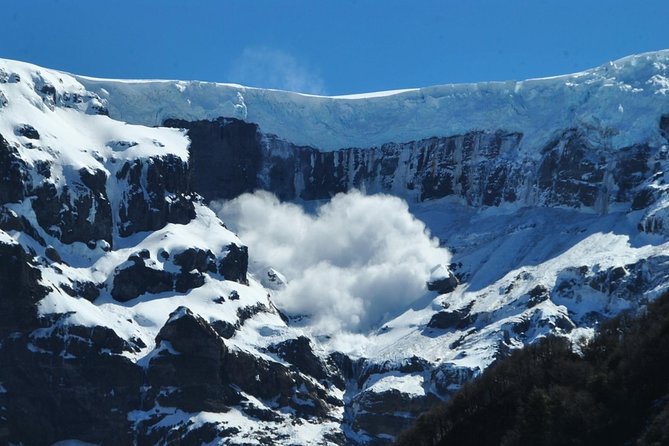 Discover Cerro Tronador with Ventisquero Negro Glacier - The morning ride past Lake Gutierrez