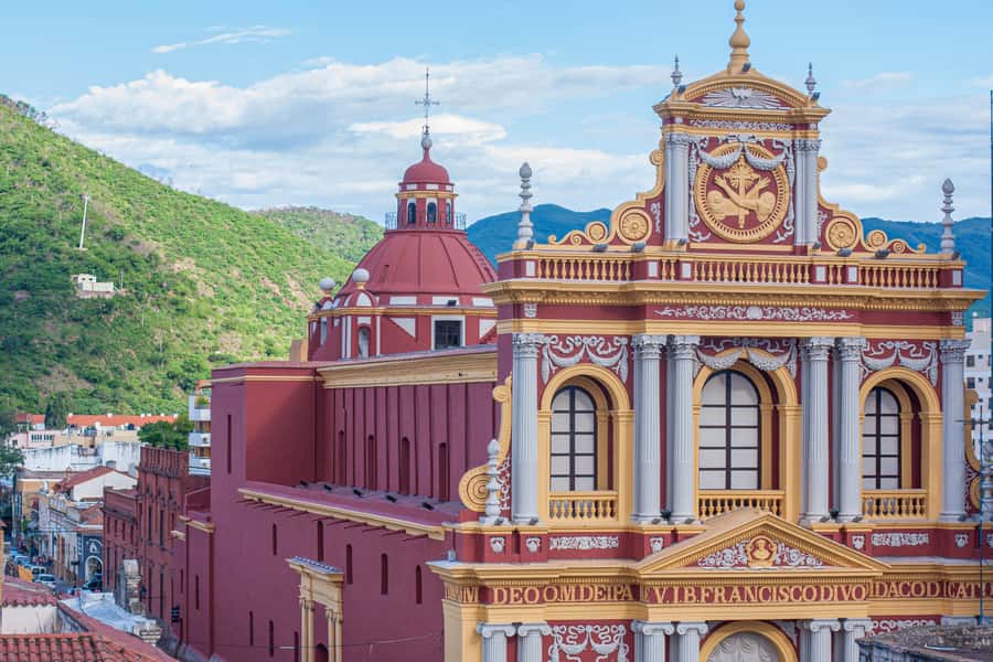 Discover Salta and enjoy the city with a photojournalist - A calm pace, with room for questions