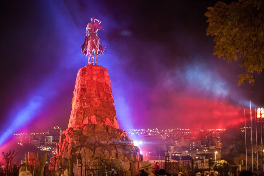 Discover Salta and enjoy the city with a photojournalist - Ending at the General Martín Miguel de Güemes monument