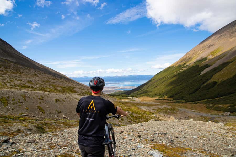 E-BIKE Beagle Viewpoint - Bahía Encerrada, nature in the middle of town