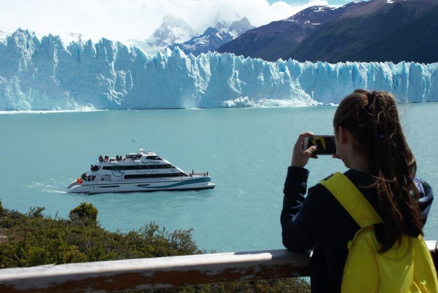 El Calafate: Glaciers Gourmet Experience - Full Day Cruise - Gourmet lunch, lunchbox, and the real value of the fare