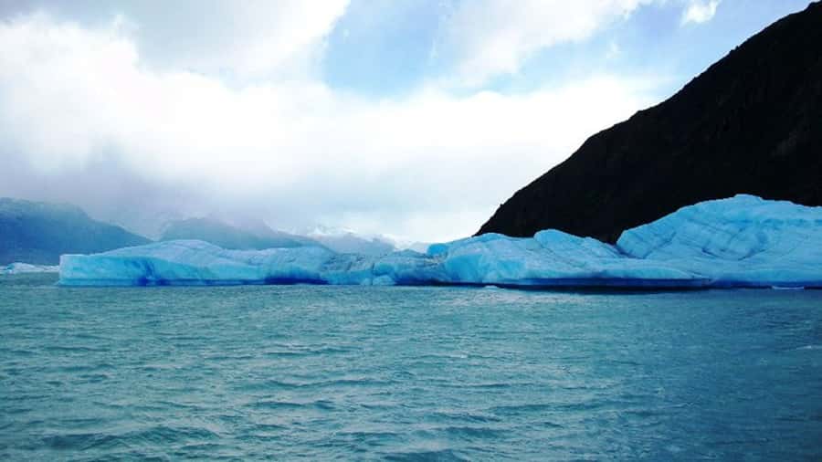 El Calafate: Lake Argentino Upsala Channel Glaciers Cruise - Setting out from Punta Bandera