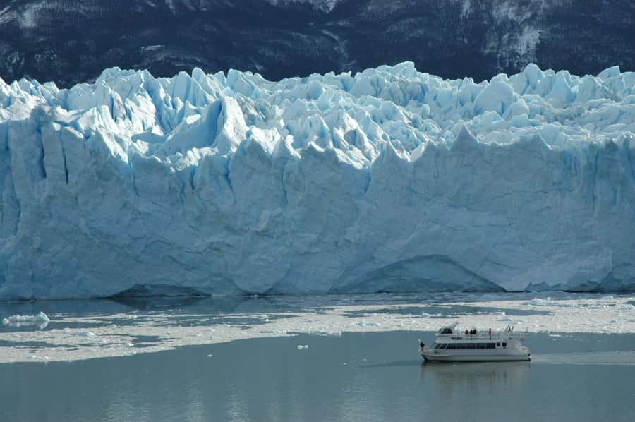El Calafate: Perito Moreno Glacier & Optional Boat Cruise - What to bring for Patagonia’s cold edge